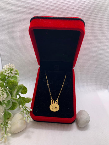 Collier Labubu – Pendentif Doré Unique avec Chaîne Élégante ✨🐰
